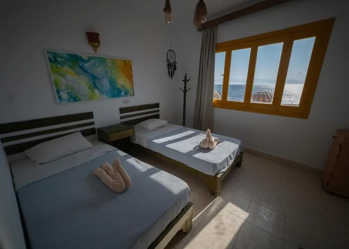 Bamboo House Otel *