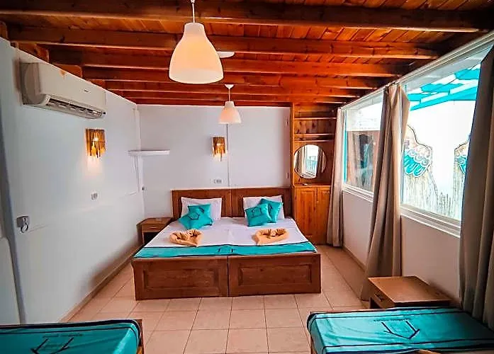 Bamboo House فندق دهب